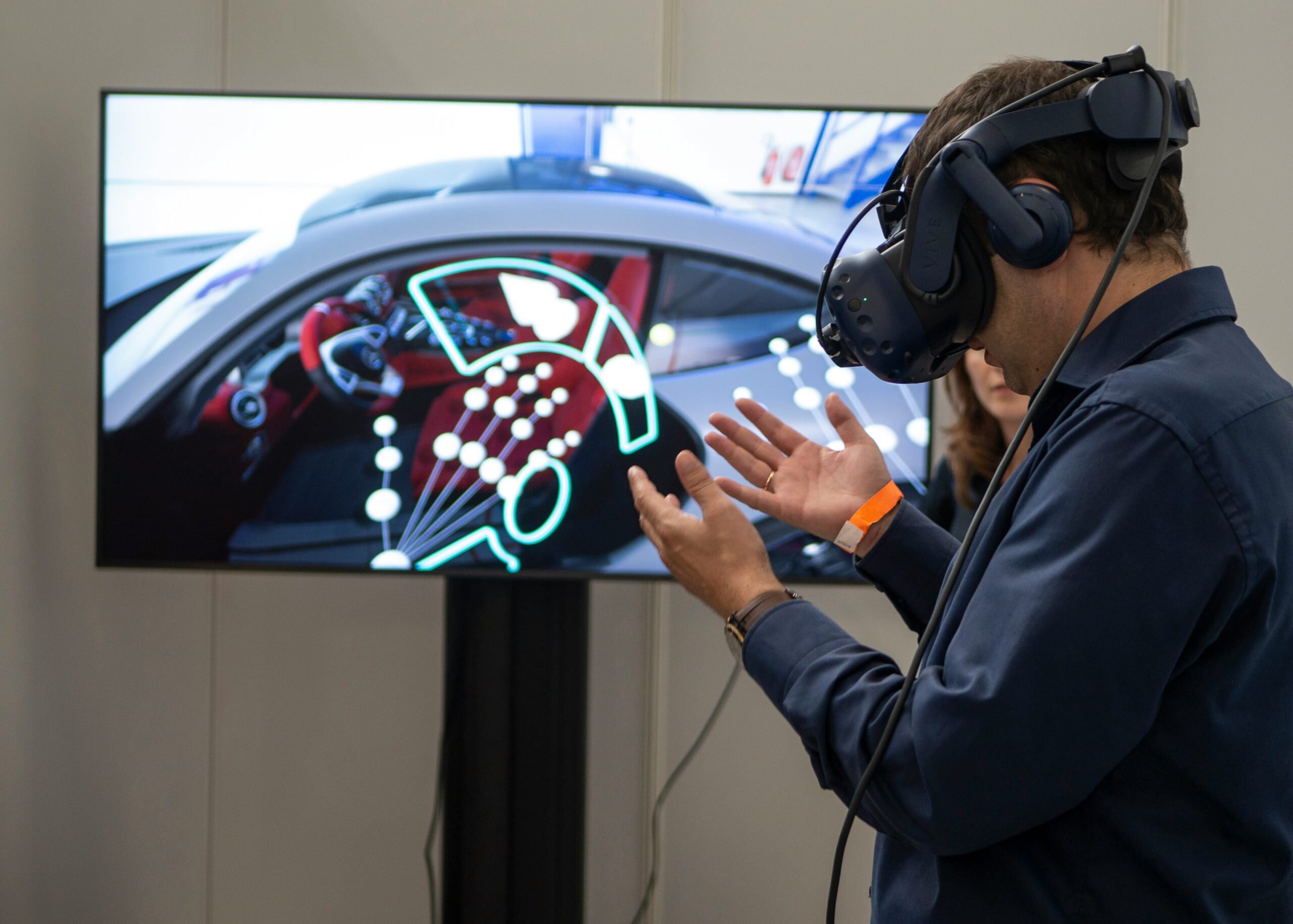 Leia mais sobre o artigo Realidade Aumentada e Realidade Virtual: Aplicações em Educação, Entretenimento e Saúde